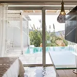 Palace 4*