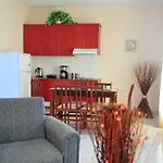 Palace 4*