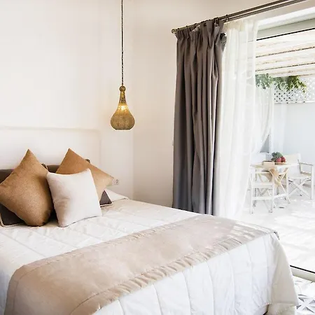 Ξενοδοχείο με διαμερίσματα Palace Αρκάσα