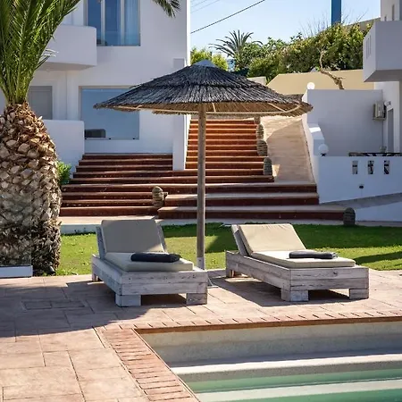 Ξενοδοχείο με διαμερίσματα Palace 4*