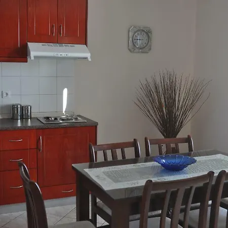 Palace Ξενοδοχείο με διαμερίσματα Αρκάσα