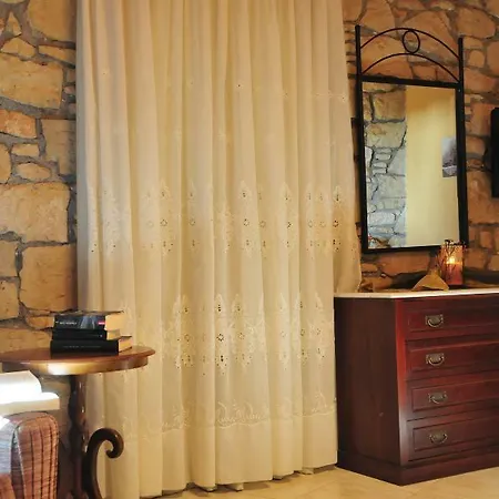 Ξενοδοχείο με διαμερίσματα Palace Αρκάσα