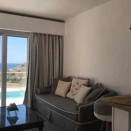 Palace Ξενοδοχείο με διαμερίσματα 4*