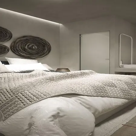 Ξενοδοχείο με διαμερίσματα Palace 4*